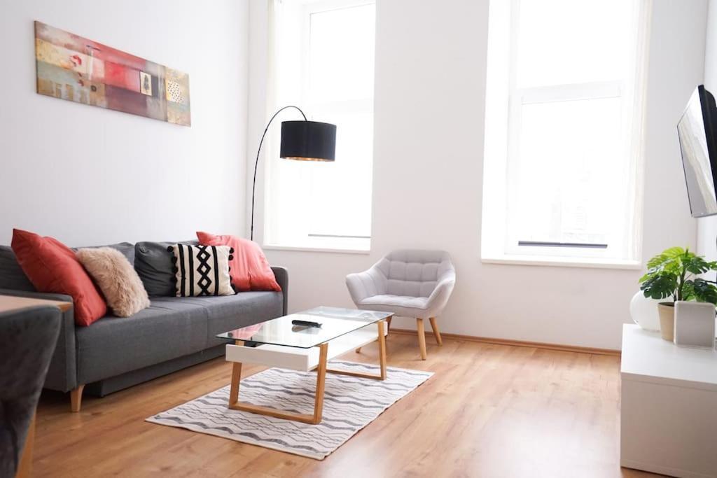 Modern Living In City Center - Fully Equipped Bécs Kültér fotó