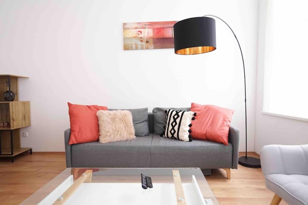 Modern Living In City Center - Fully Equipped Bécs Kültér fotó