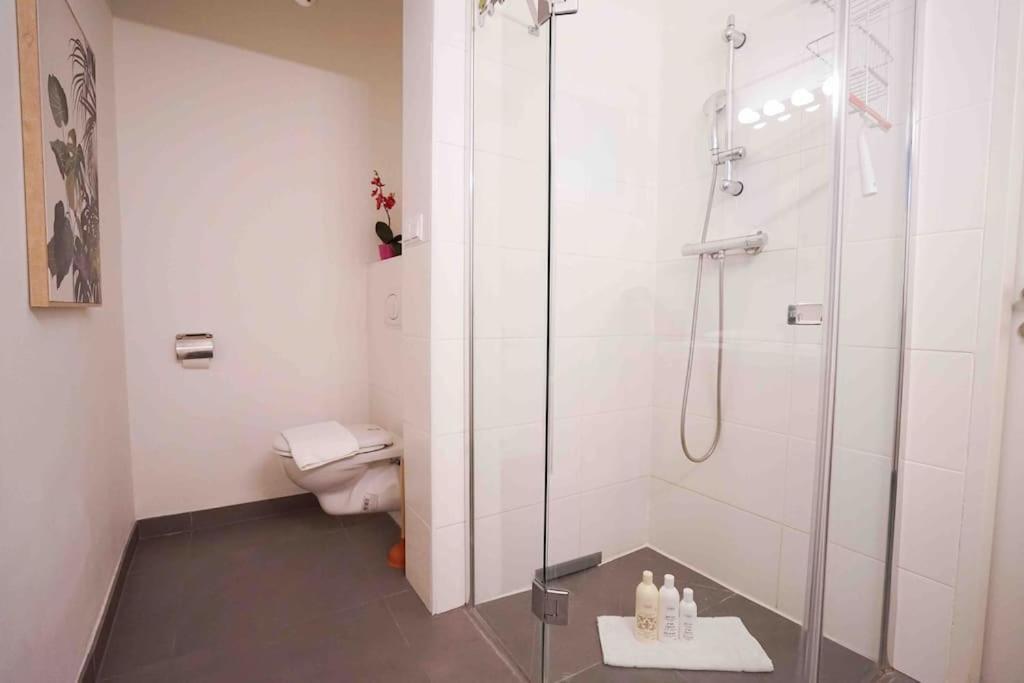 Modern Living In City Center - Fully Equipped Bécs Kültér fotó