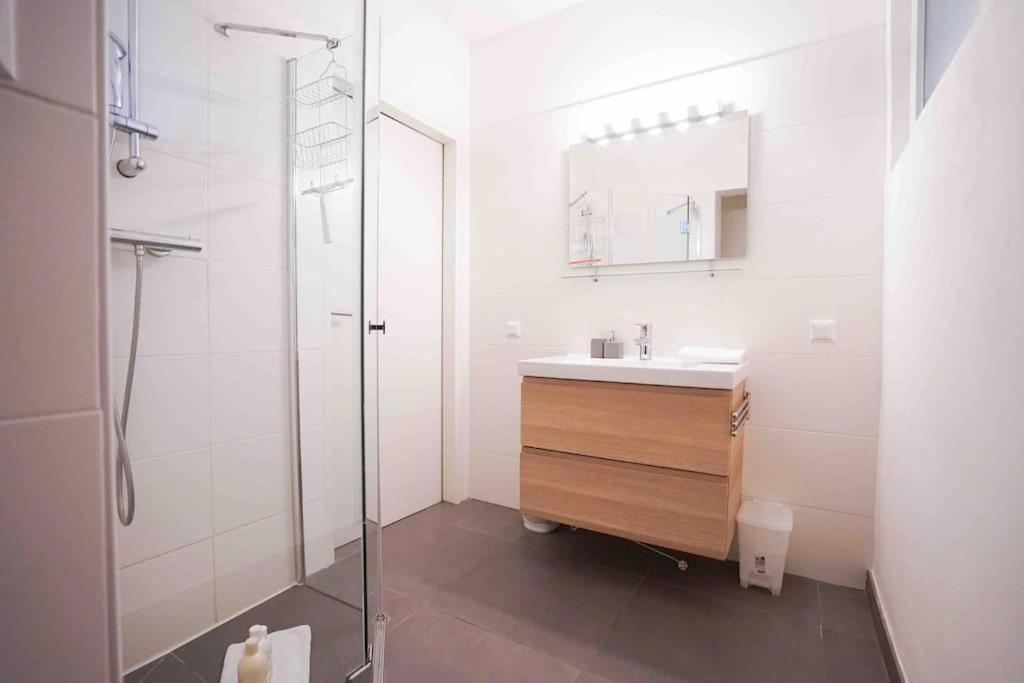 Modern Living In City Center - Fully Equipped Bécs Kültér fotó